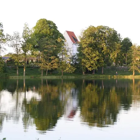 Slukefter & イン Høgelund