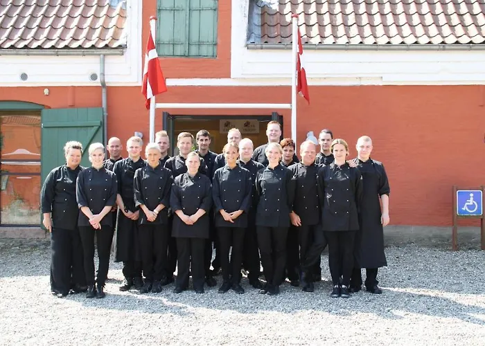 Slukefter & Penzion 3*